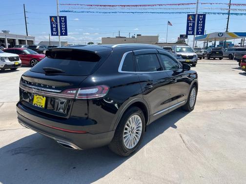 2020 Lincoln Nautilus Standard