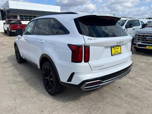 2023 Kia Sorento SX