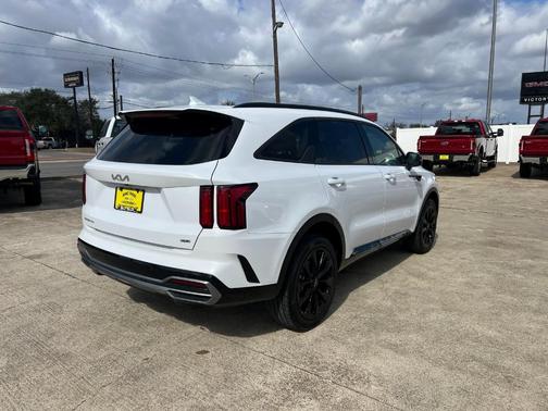 2023 Kia Sorento SX
