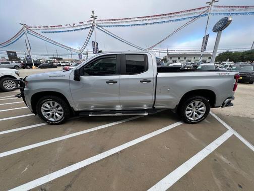 Silver Ice Metallic 2019 Chevrolet Silverado 1500 Custom