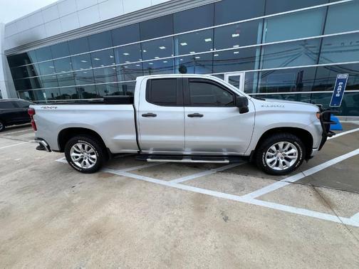 Silver Ice Metallic 2019 Chevrolet Silverado 1500 Custom