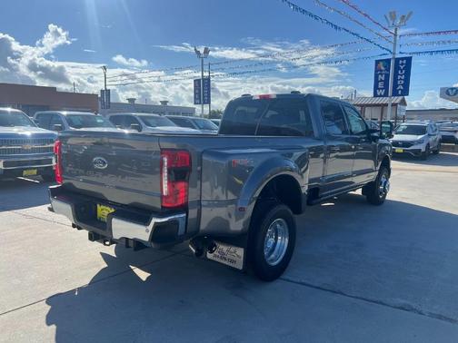 2026 Ford F-350 Lariat Super Duty