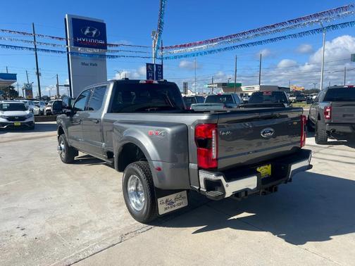 2026 Ford F-350 Lariat Super Duty