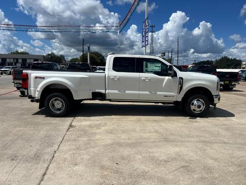 2026 Ford F-350 Lariat Super Duty