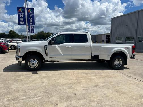 2026 Ford F-350 Lariat Super Duty