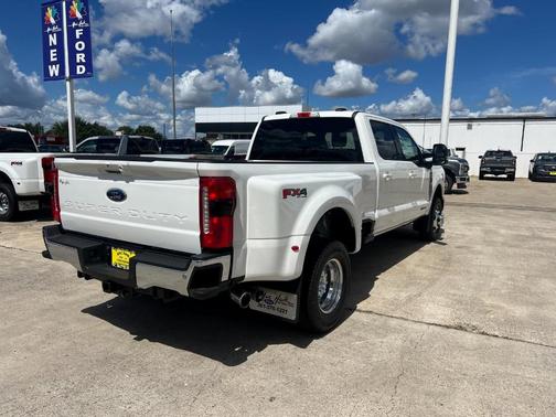 2026 Ford F-350 Lariat Super Duty