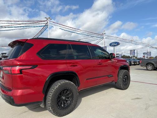 2023 Toyota Sequoia Platinum