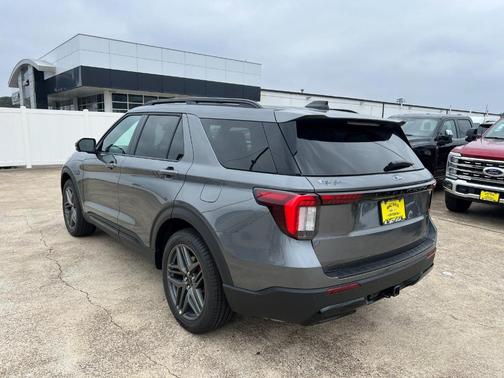 Gray 2026 Ford Explorer ST-Line