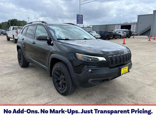 Diamond Black 2020 Jeep Cherokee Trailhawk
