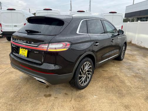 2020 Lincoln Nautilus Reserve