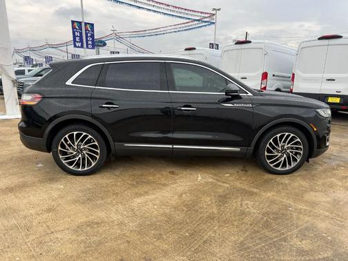 2020 Lincoln Nautilus Reserve