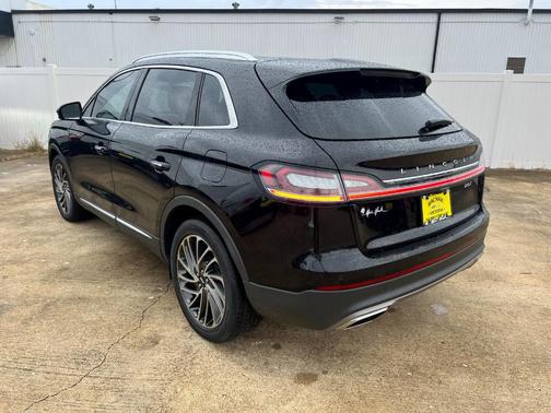 2020 Lincoln Nautilus Reserve