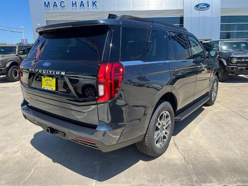 Stone 2026 Ford Expedition Active