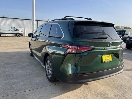 Cypress 2022 Toyota Sienna XLE