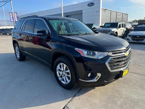 2020 Chevrolet Traverse LT Cloth