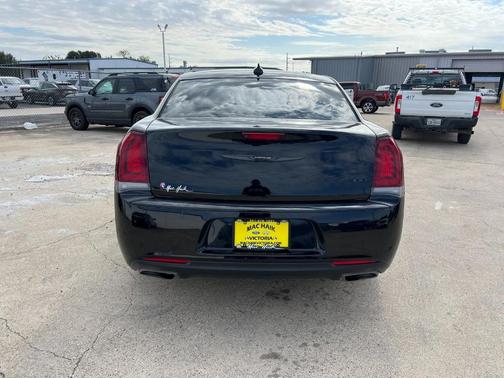 2023 Chrysler 300 Touring