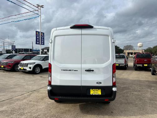2026 Ford Transit-250 148 WB Medium Roof Cargo