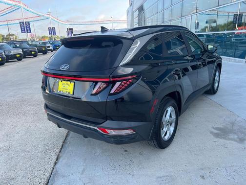 Phantom Black 2023 Hyundai TUCSON SEL