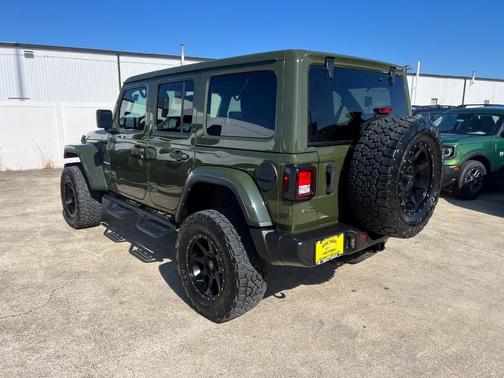 2022 Jeep Wrangler Unlimited Sahara