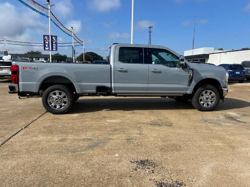2026 Ford F-350 Lariat Super Duty