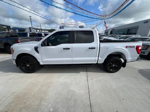 Oxford White 2021 Ford F-150 XL