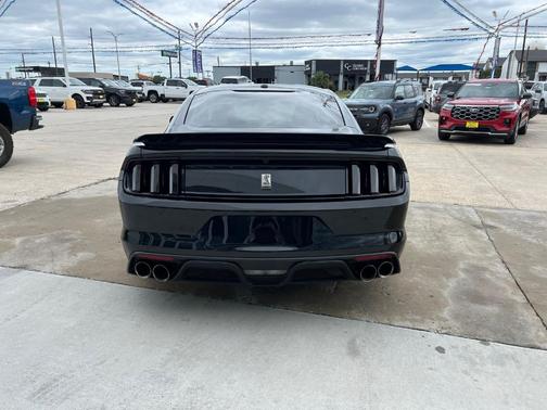 Shadow Black 2016 Ford Shelby GT350 Base