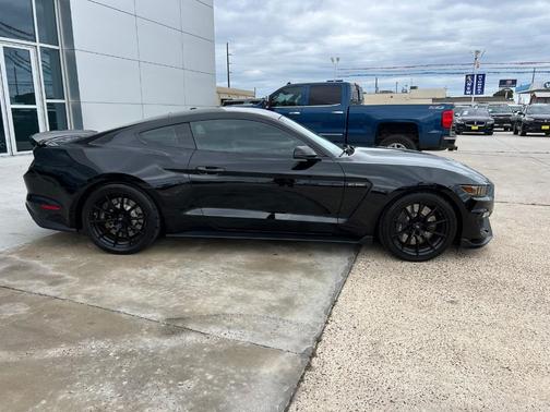 Shadow Black 2016 Ford Shelby GT350 Base