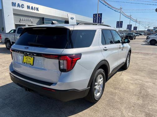White Metallic 2026 Ford Explorer Active