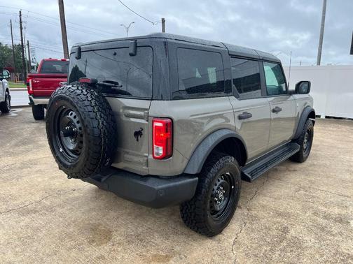 Gray 2026 Ford Bronco Big Bend