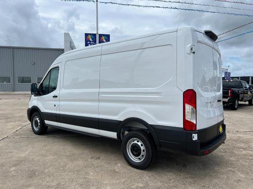 2025 Ford Transit-250 148 WB Medium Roof Cargo