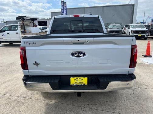 White Metallic 2025 Ford F-150 XLT