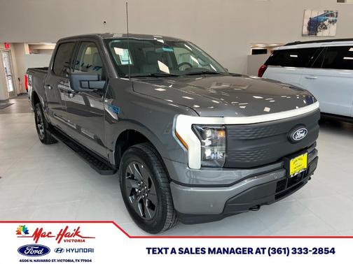 2025 Ford F-150 Lightning Flash