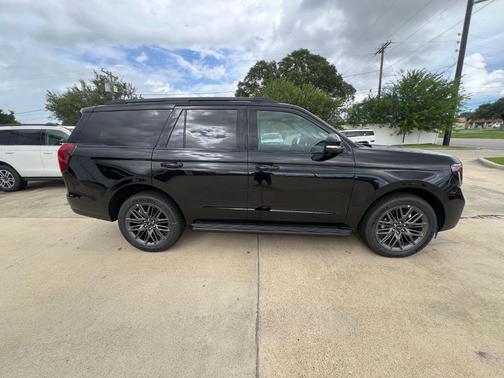 Black 2026 Ford Expedition Platinum