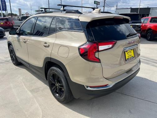 2023 GMC Terrain AT4