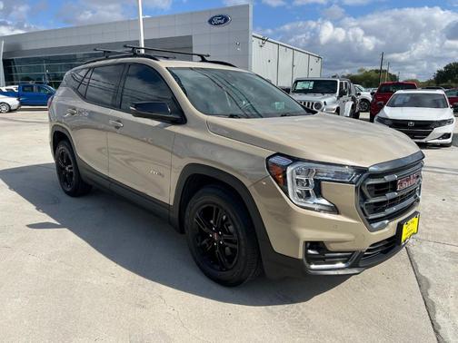 2023 GMC Terrain AT4