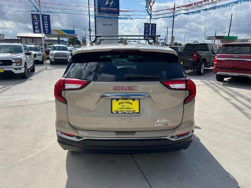 2023 GMC Terrain AT4