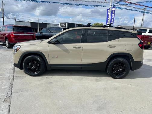 2023 GMC Terrain AT4