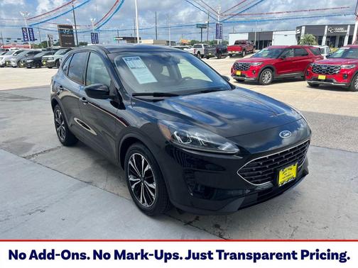 Black Metallic 2022 Ford Escape SE