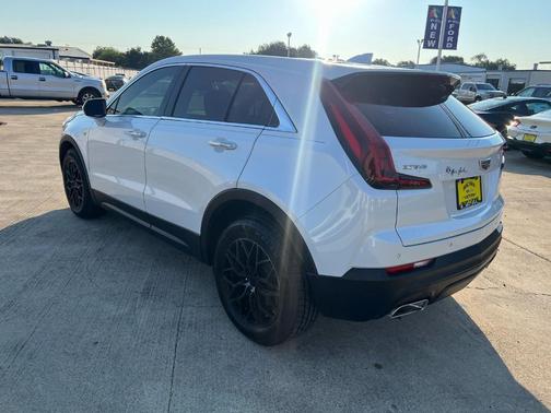 2022 Cadillac XT4 Luxury