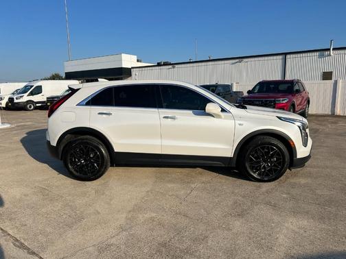 2022 Cadillac XT4 Luxury