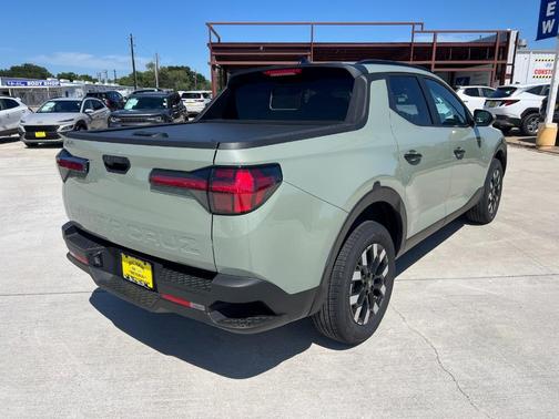 2025 Hyundai SANTA CRUZ SEL Activity