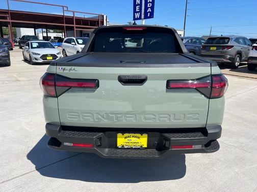 2025 Hyundai SANTA CRUZ SEL Activity