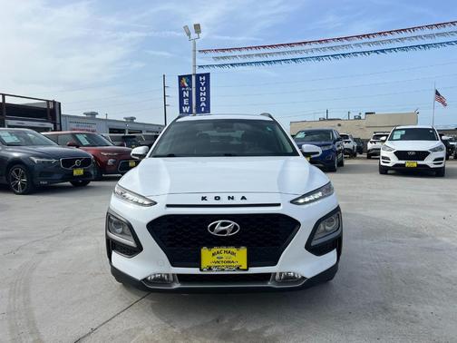 2021 Hyundai KONA SEL Plus