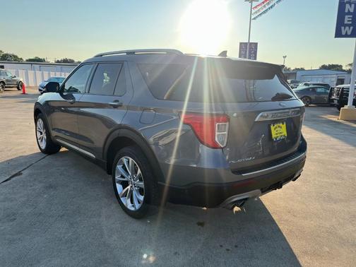 2021 Ford Explorer Platinum
