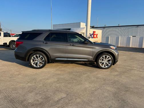 2021 Ford Explorer Platinum