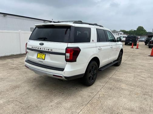 White Metallic 2022 Ford Expedition Timberline