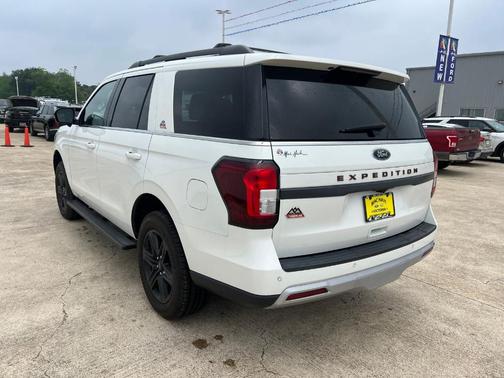 White Metallic 2022 Ford Expedition Timberline