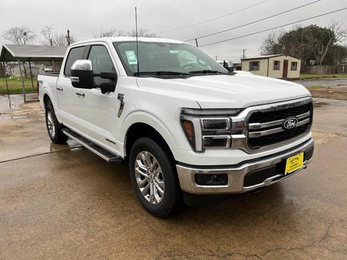 Oxford White 2025 Ford F-150 Lariat