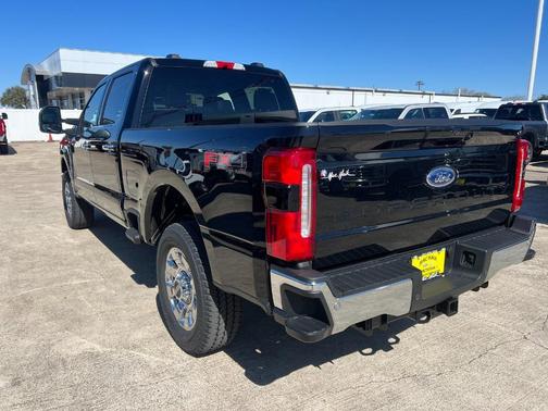 Black Metallic 2026 Ford F-250 Lariat