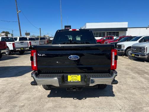 Black Metallic 2026 Ford F-250 Lariat